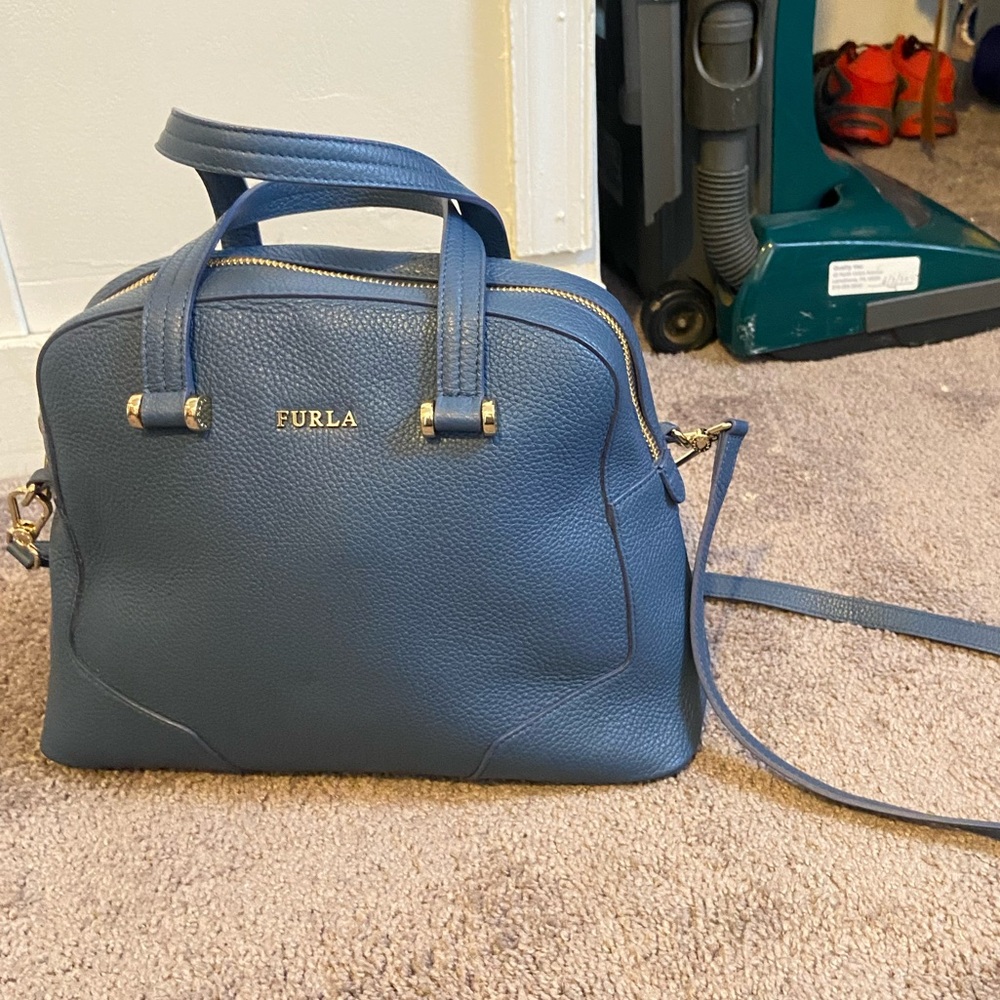 FURLA | SUPER CUTE BLUE LEATHER BAG!!!